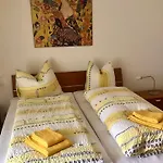 Mit Garten Und Pool In Apartamento Ascona