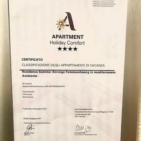 Mit Garten Und Pool In 公寓