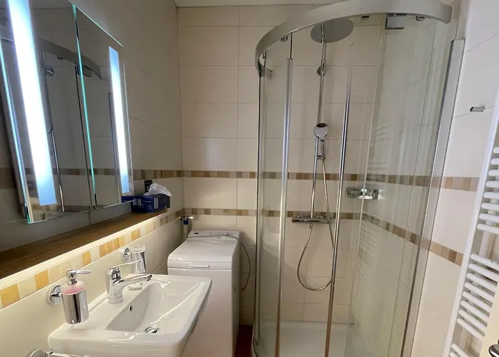 Mit Garten Und Pool In 阿斯科纳